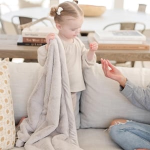 Saranoni Lush Blanket - Feather