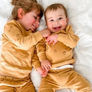L'oved Baby Kids Long Sleeve PJ Set - Honey Acorn