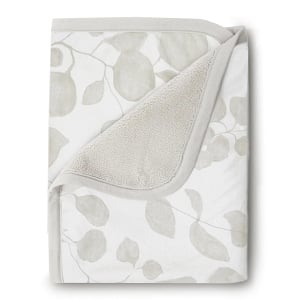 Oilo Leaf Cuddle Blanket 
