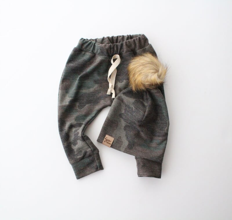 Camo Leggings & Pom Beanie 