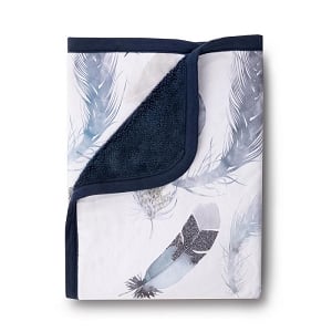 Oilo Featherly Cuddle Blanket